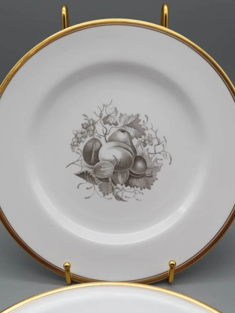 2 Vtg Spode Period 1810 Chatham Bone China Dinner Plates Fruit Pattern Gold Trim